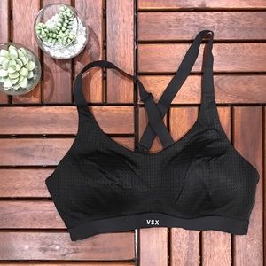 Victoria’s Secret Sport jersey knit sports bra — S